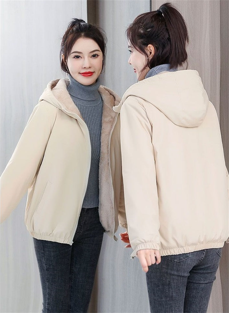 Zoe | Cozy fleece windbreaker with hood.