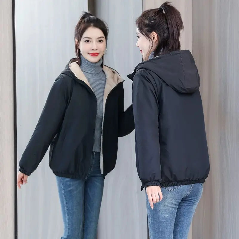 Zoe | Cozy fleece windbreaker with hood.