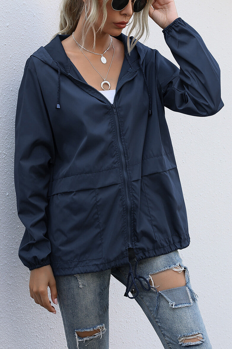 Cecilia | Windproof sports jacket with hood