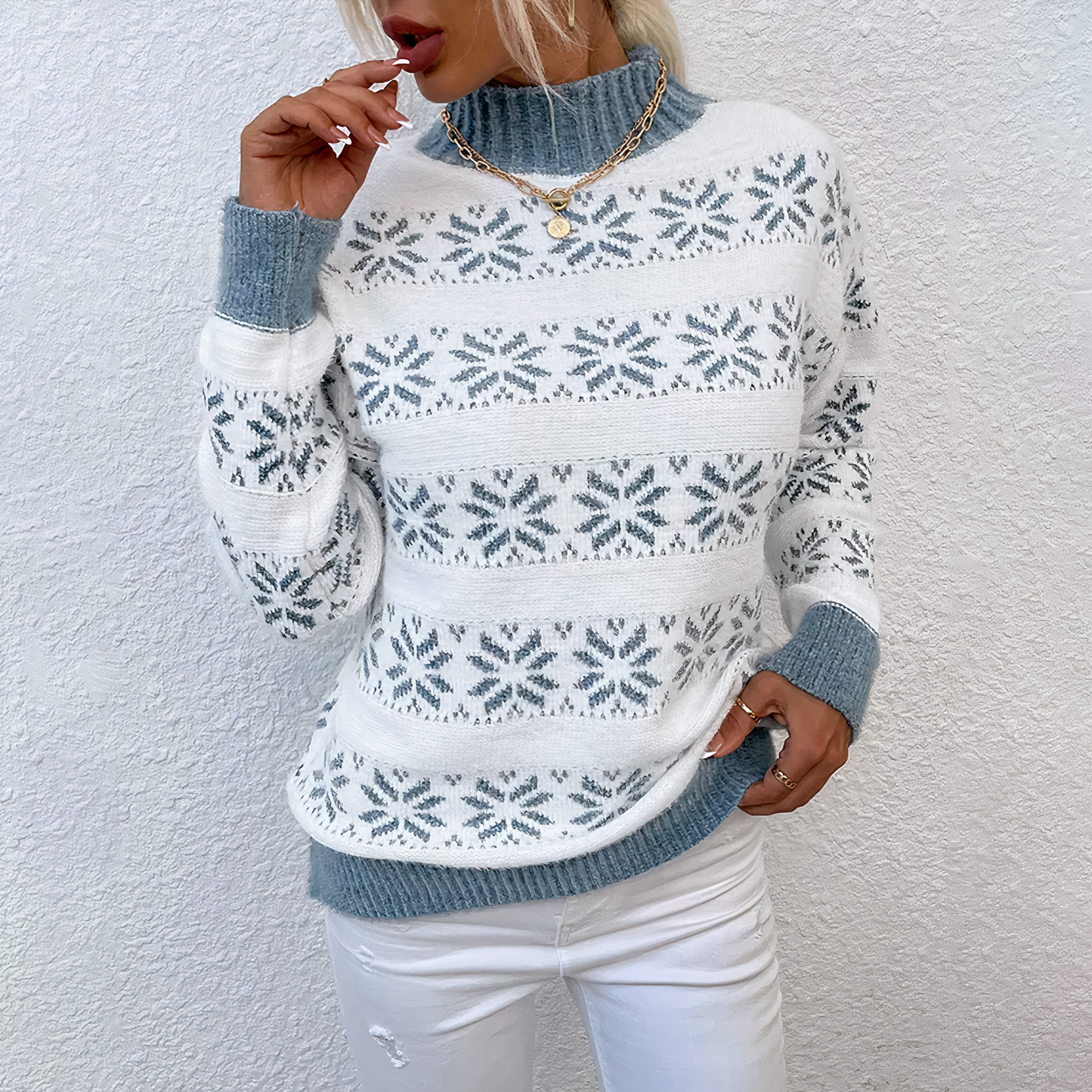 Leonor | Warm jersey sweater with a snowflake pattern