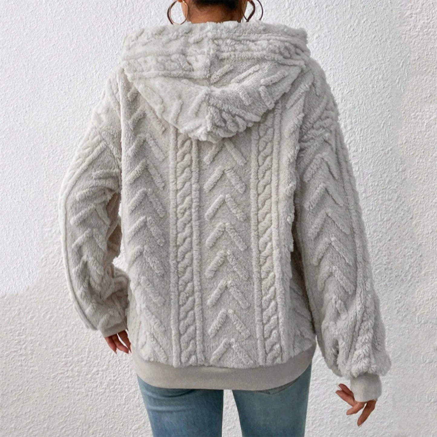 Cecilia | Loose-fitting fleece sweater with hood