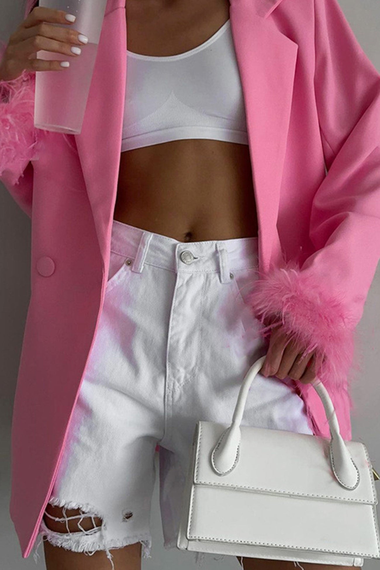 Luciana | Suit with fixed lapels and fluffy cuffs