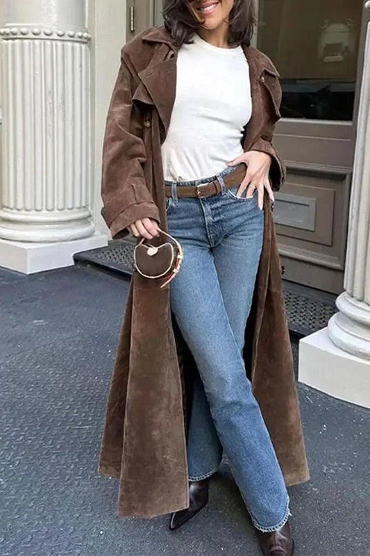 Lucía | Long suede trench coat that ties with lapels