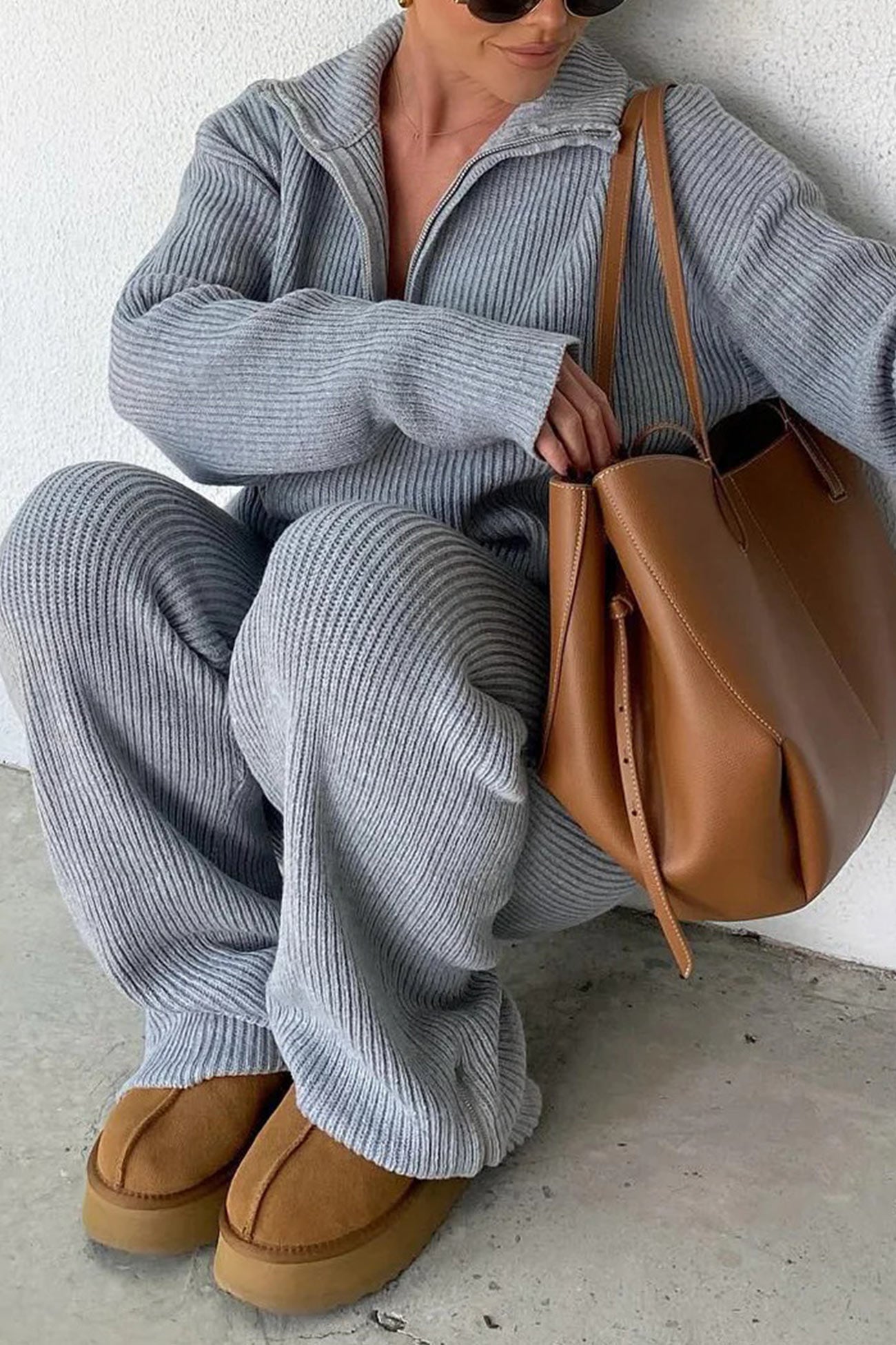 Bernadette | Two-piece outfit in ribbed knit with lapels and zip fastening