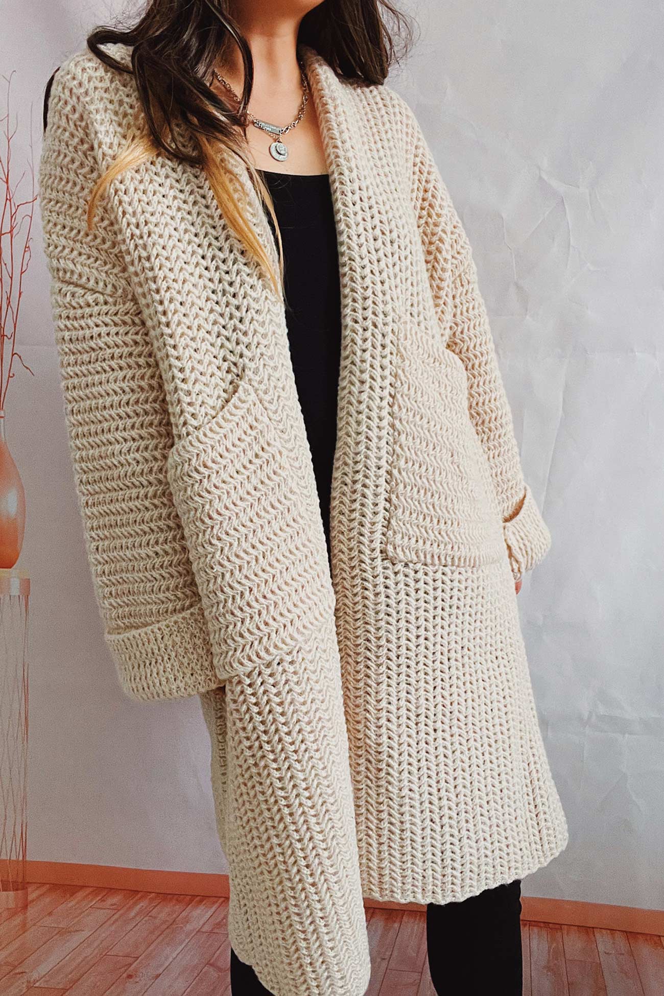 Marita | Cardigan with large pocket and open front