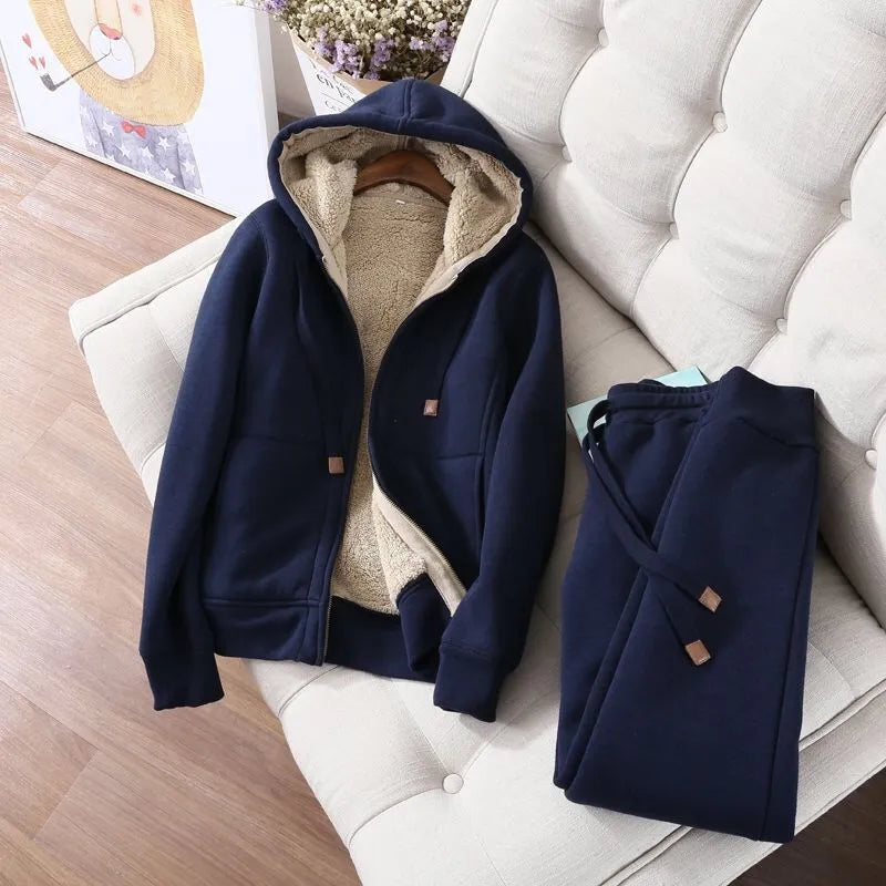Aleida | Sports set in plain fleece