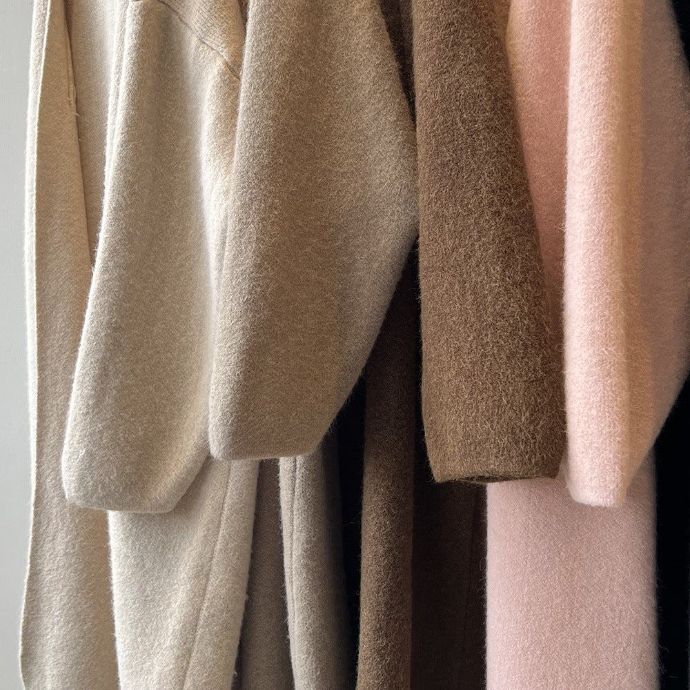 Viviana| Fashionable and minimalist winter cardigan