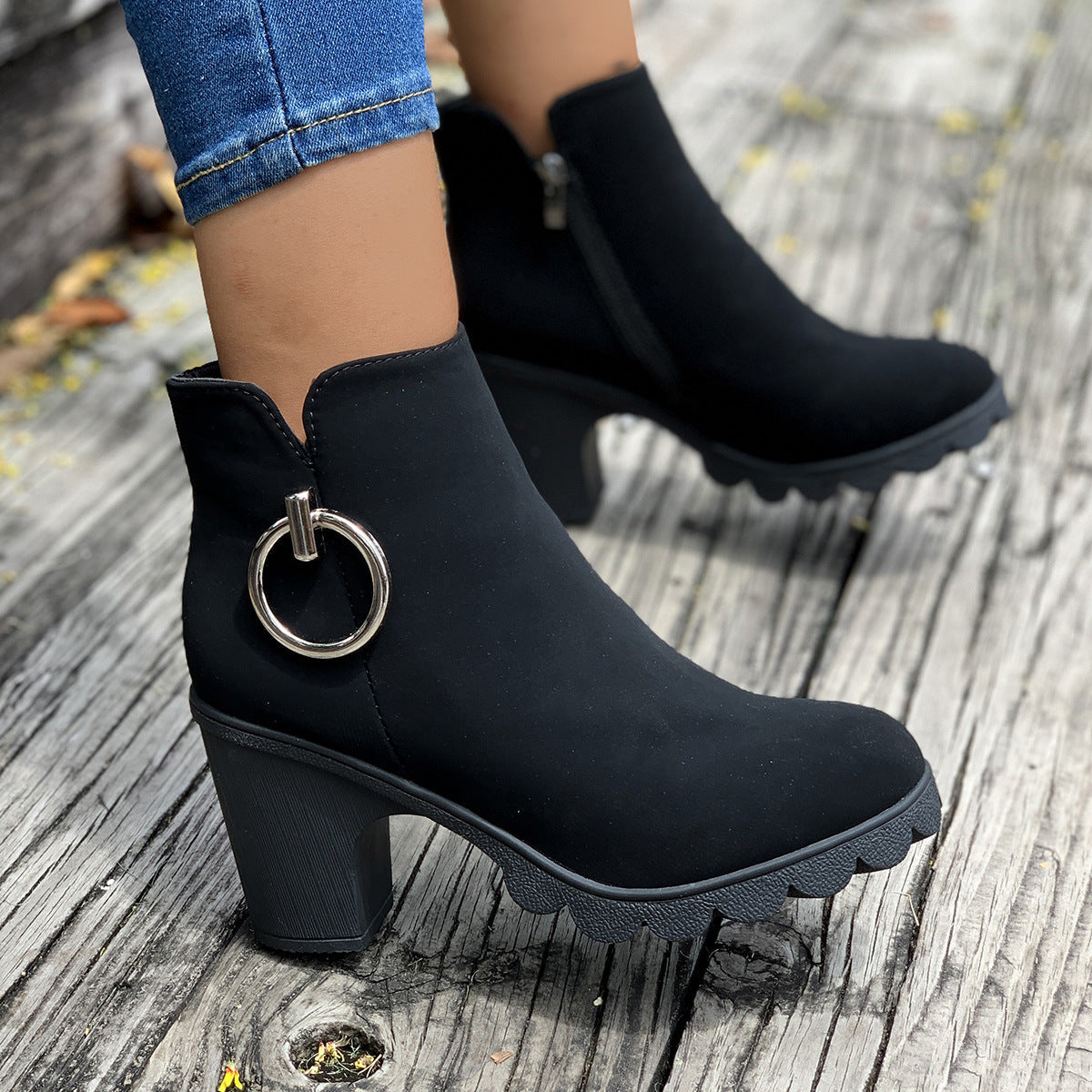 Karen | Supportive and modern orthopedic boots.