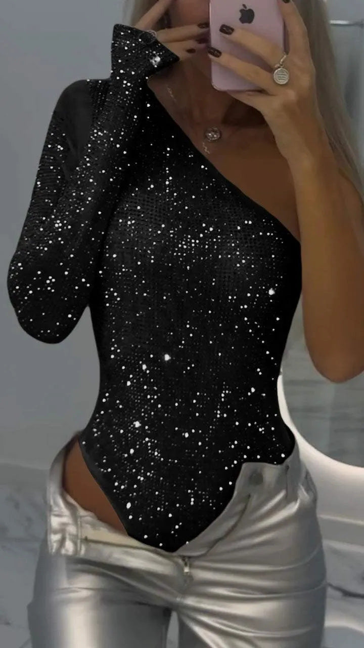 Frida® | Top with an épaule and sequins with rhinestones