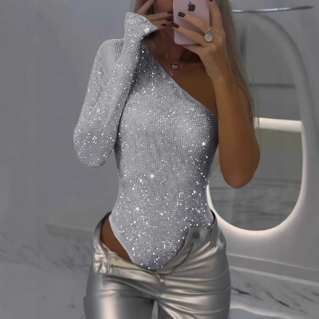 Dominique® | Top with an épaule and sequins with rhinestones
