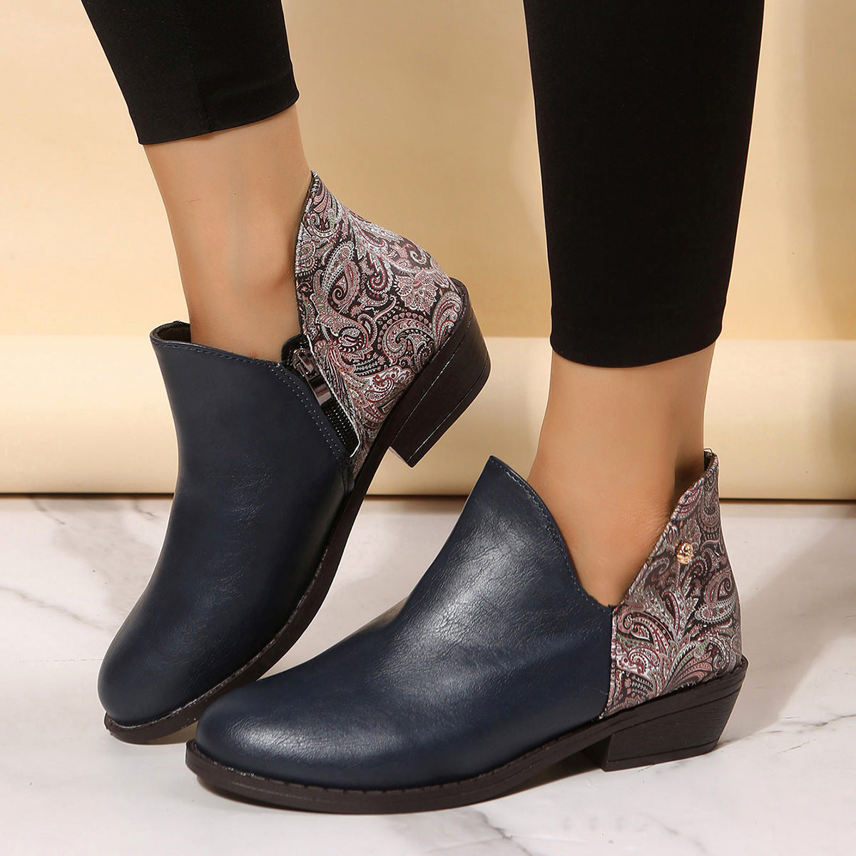 Catalina | Custom-made, supportive orthopedic boots