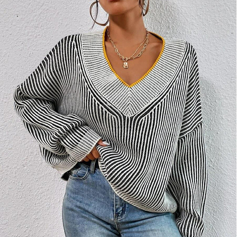 Rocio | Elegant V-neck sweater with a striped pattern
