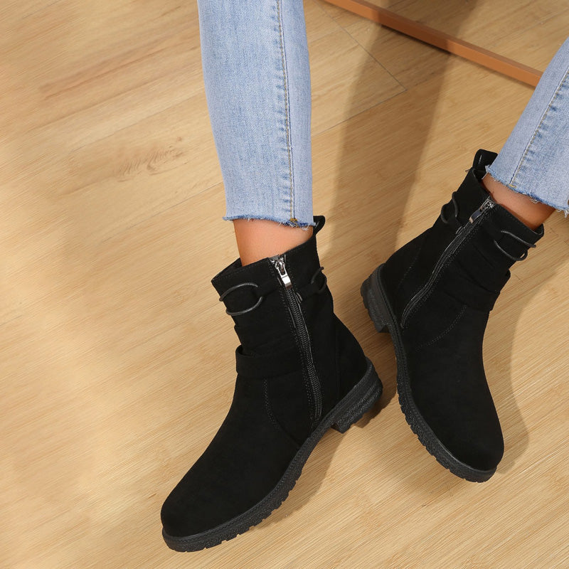 Zaira | Durable and supportive orthopedic boots