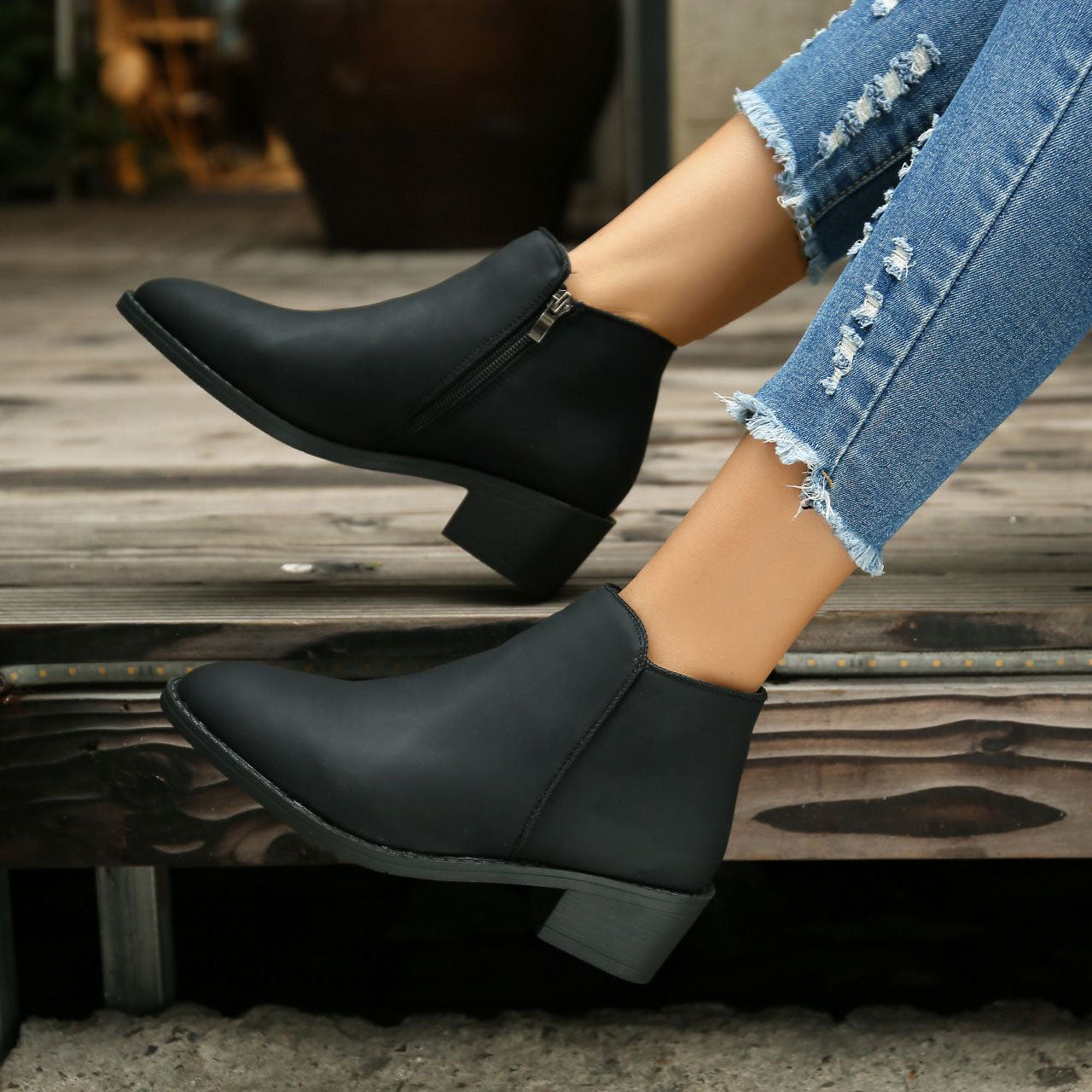 Marina | Fashionable supportive orthopedic footwear.