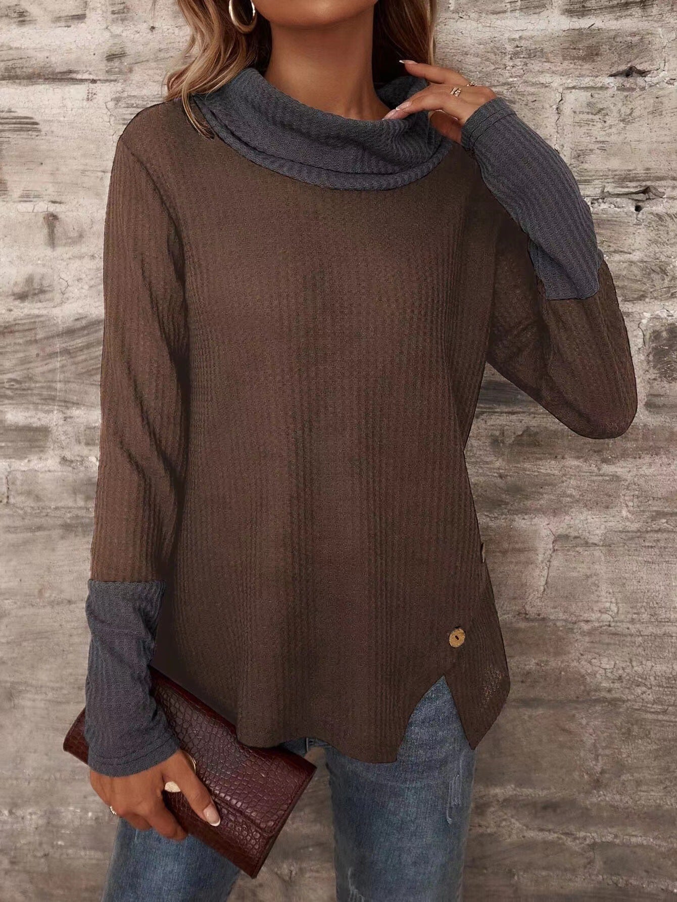 Claudia | Stylish and elegant winter garment