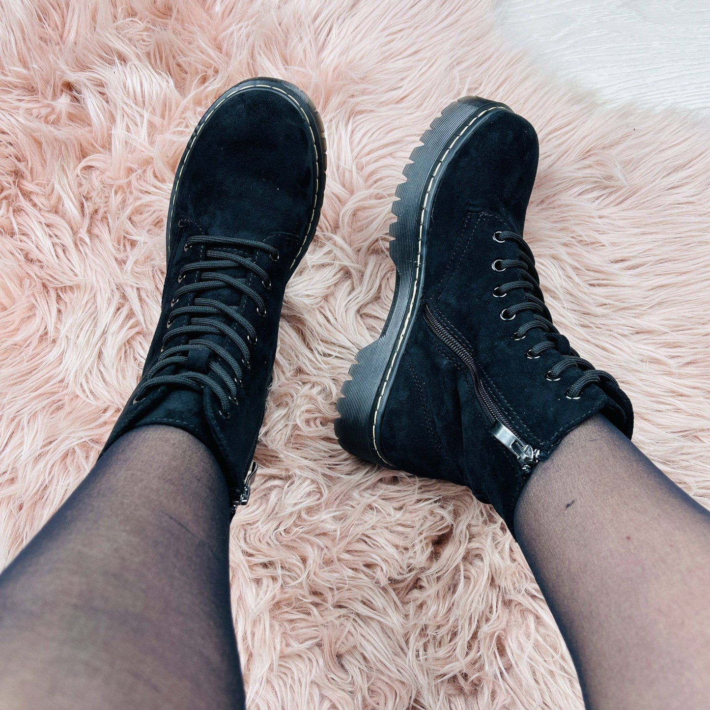 Valeria | Black suede boots