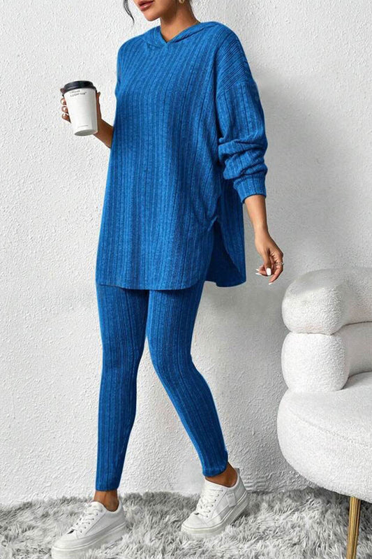 Delia | Mid-length hooded leggings set with ribbed slits