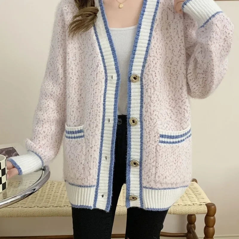Nicolasa | Elegant and versatile winter cardigan