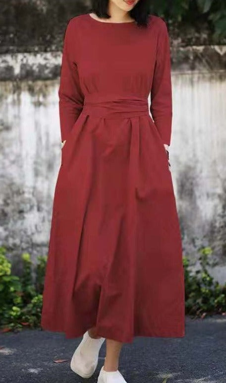 Paulina | Tailored and elegant winter dress