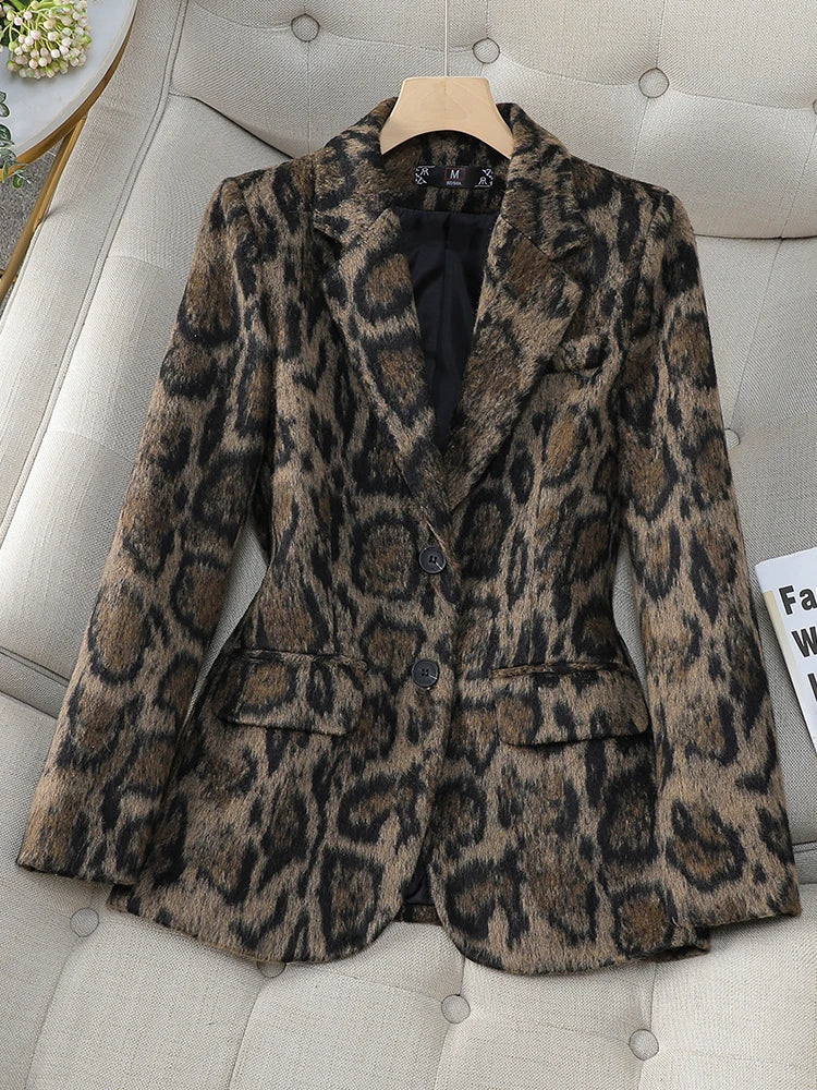 Isabel | Casual blazer for women