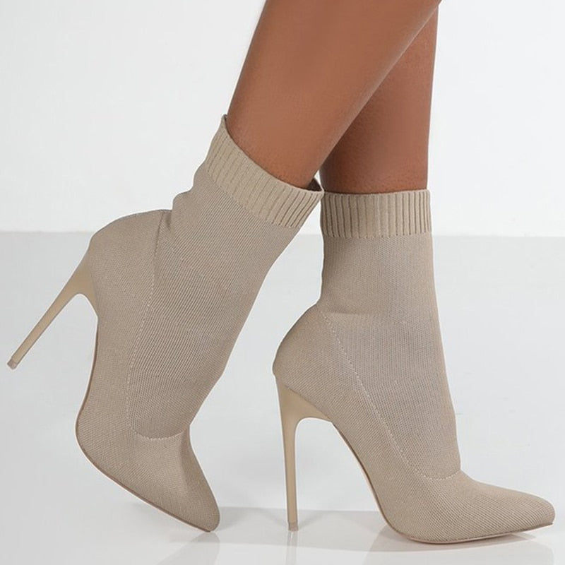 Abigail | Versatile and supportive orthopedic boots.