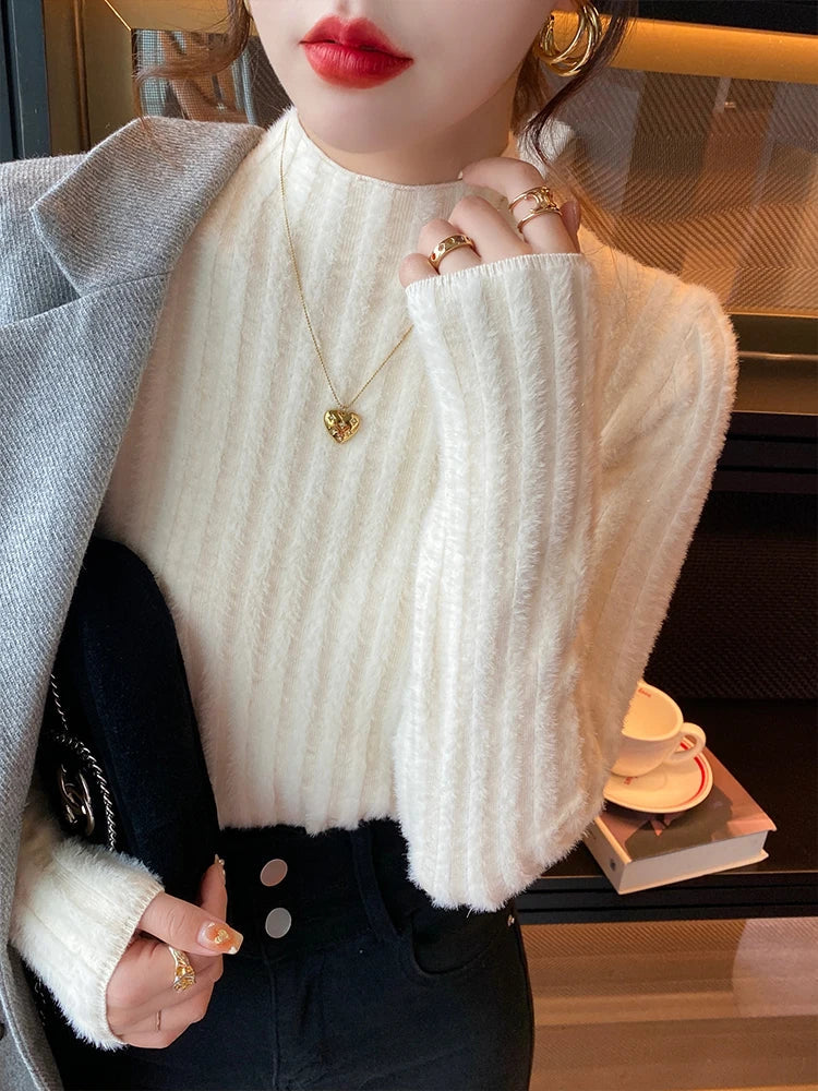 Avelina | Thick and warm turtleneck sweater for women