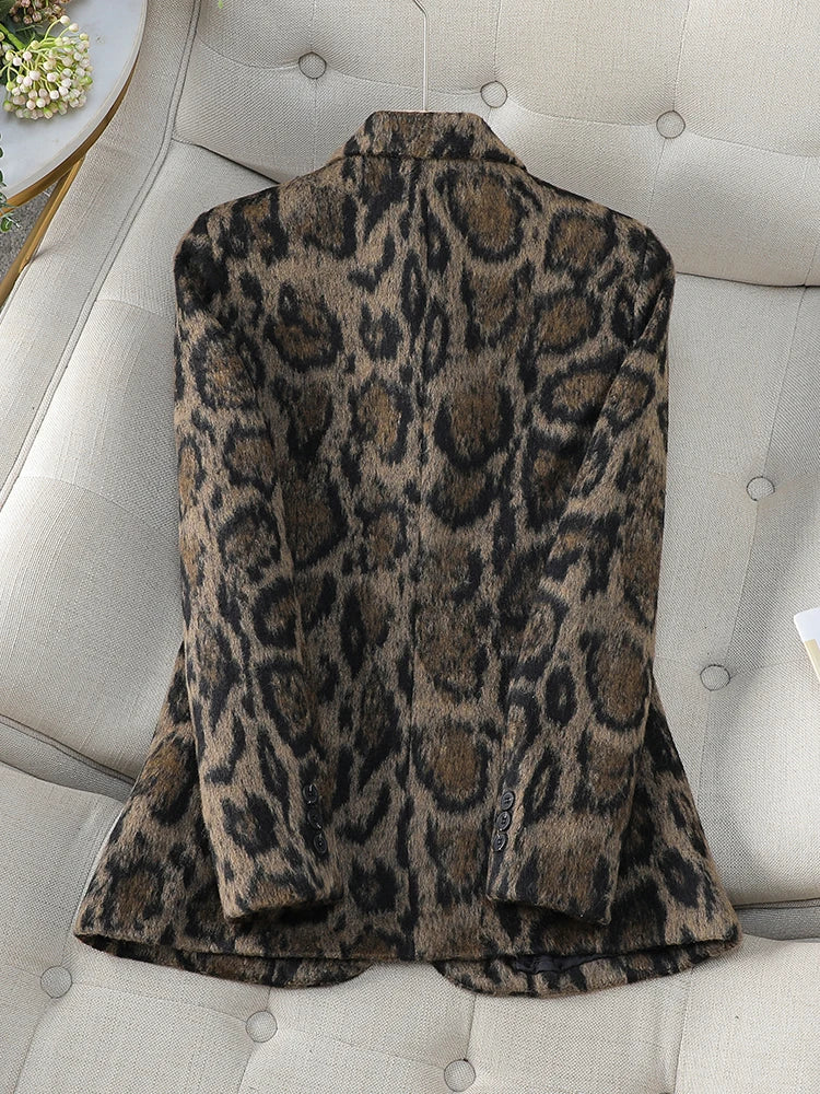Isabel | Casual blazer for women