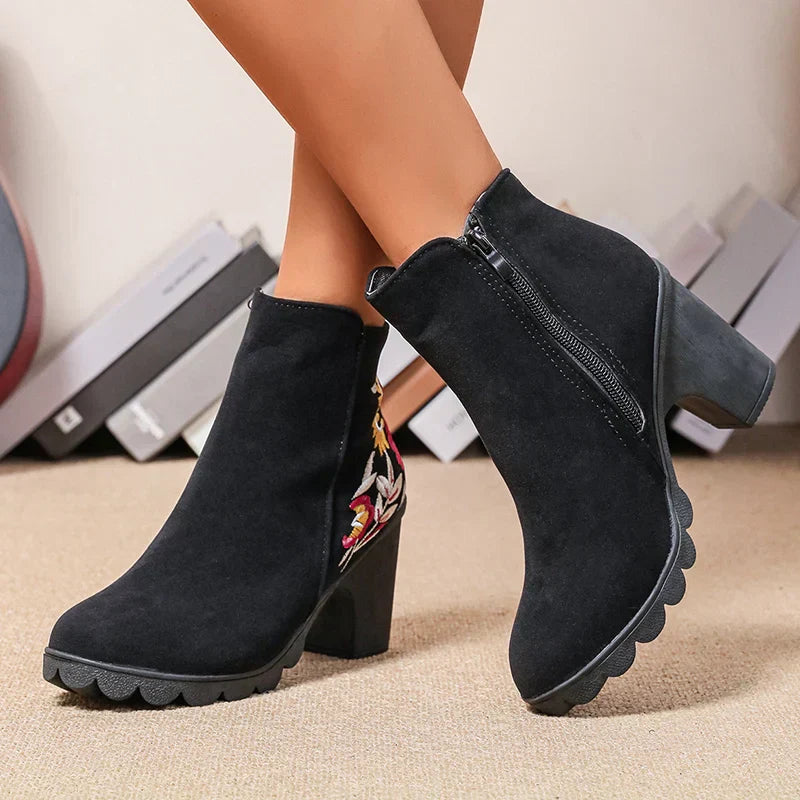 Johana | Custom-made, supportive orthopedic heels