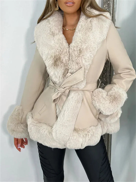 Angelica | Warm and glamorous coat jacket