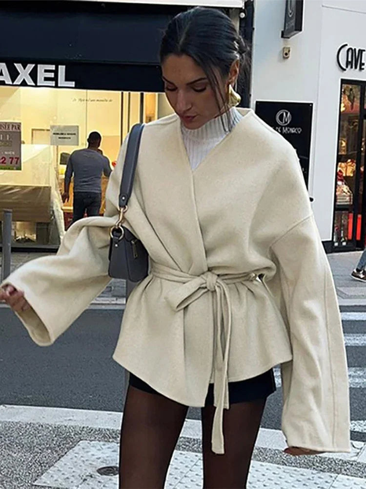 Romina | Warm vintage short coat for women