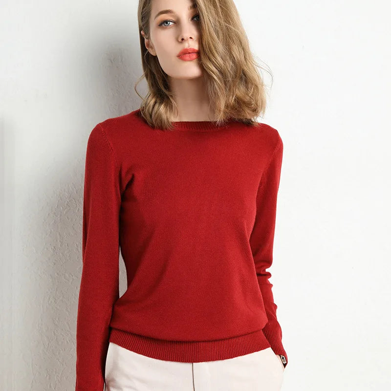Claudine | Pullover with a slit neckline