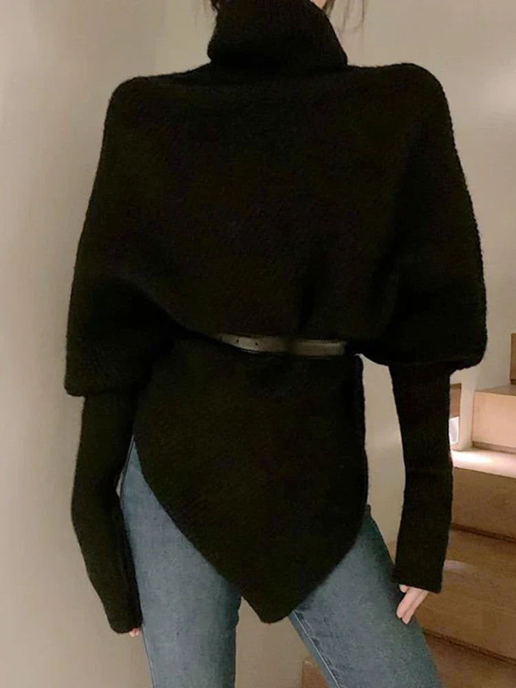 Maria José | Irregular high collar