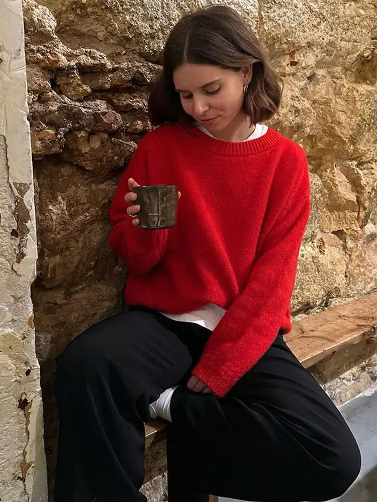 Antonella | Elegant round neck sweater made of red cotton for women