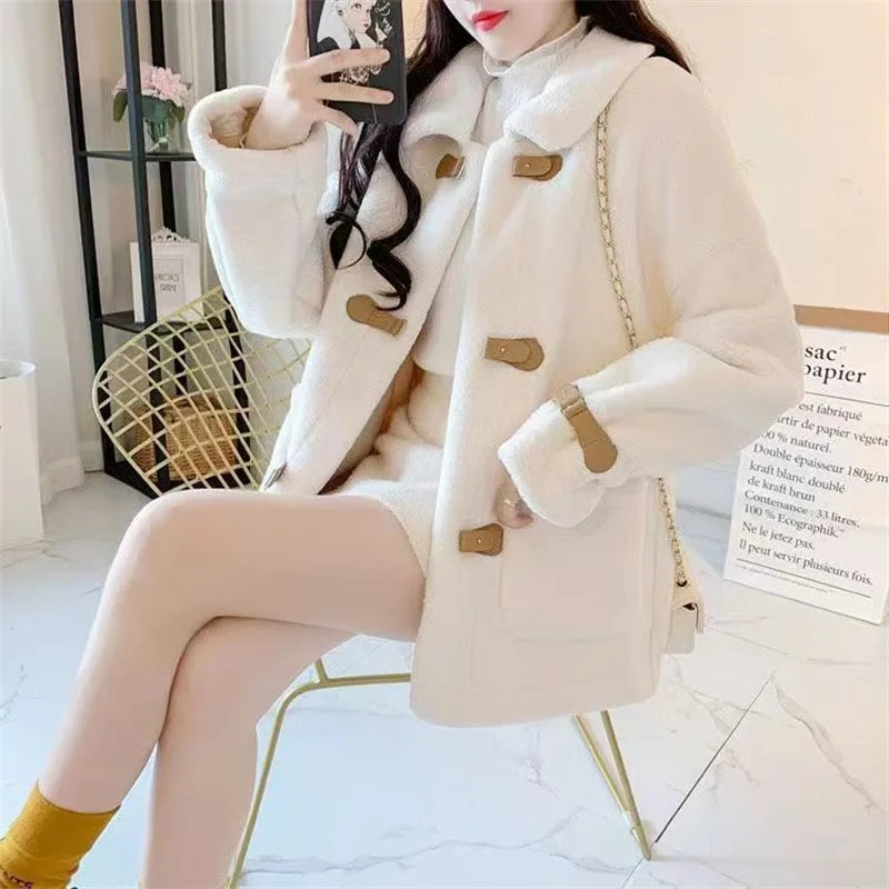 Carina| Classic and elegant winter coat