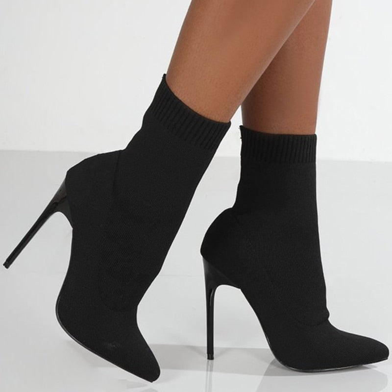 Abigail | Versatile and supportive orthopedic boots.