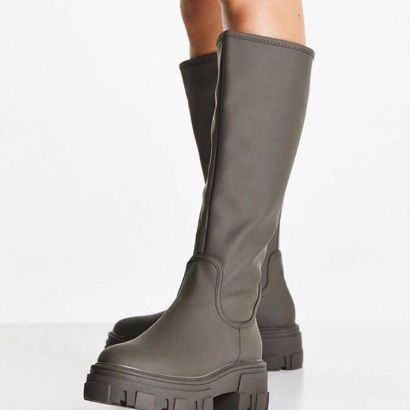 Flor | Casual, orthopedic cut boots
