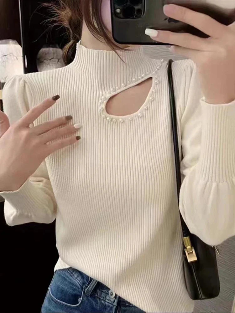 Birgit | Thin turtleneck sweater with pearls