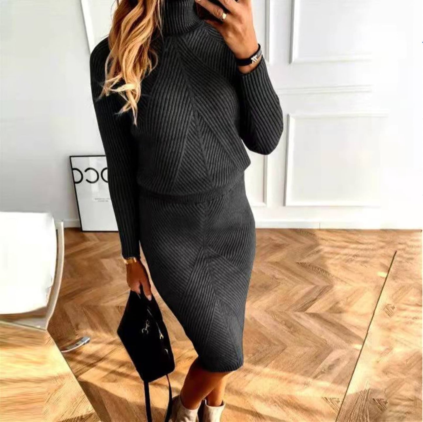 Adriana | Casual and fashionable winter dress