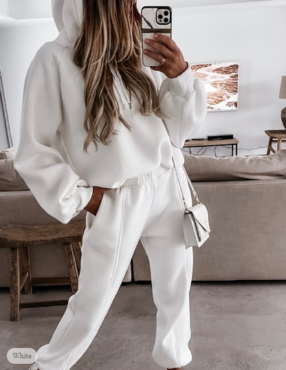 Lorena | Relaxed and stylish winter garment
