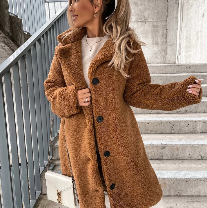 Rocio | Effortless and elegant winter garment