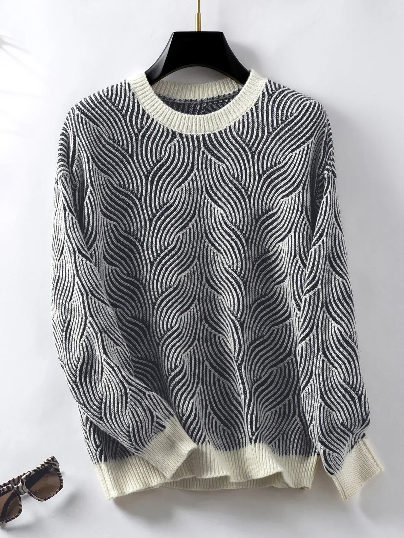 Stella | Modern and comfortable winter sweater