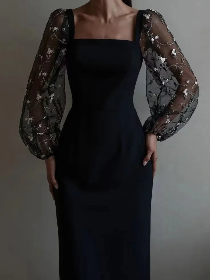 Selena® | Evening And Party Dress With Square Neckline And Long Sleeves