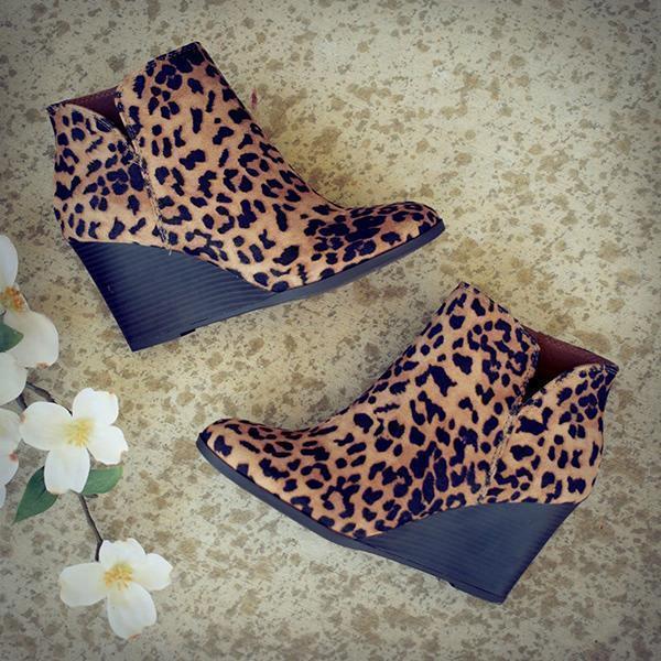 Karina | Comfortable and durable orthopedic wedge