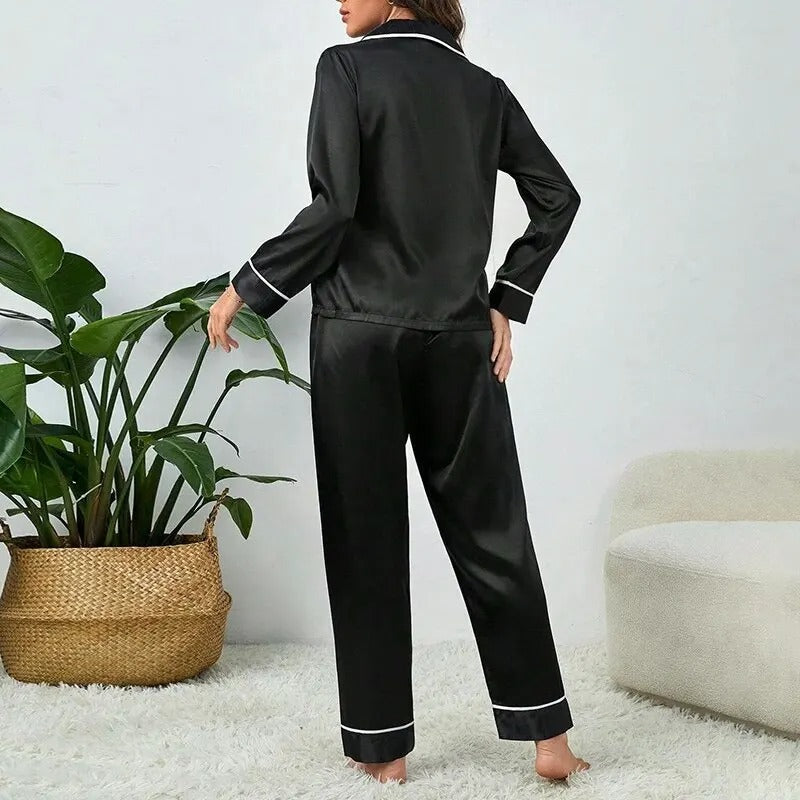 Mercedes® | Silky pajama set for women