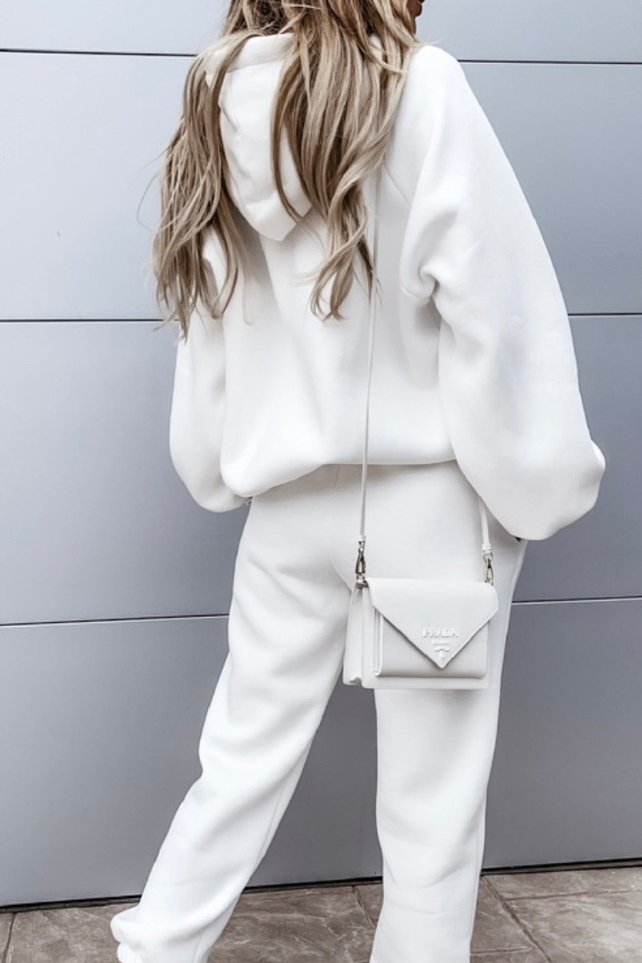 Dayana | Solid color short suits with hood