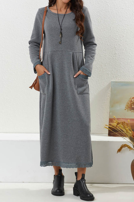 Marta | Solid dress with lace hem and pockets