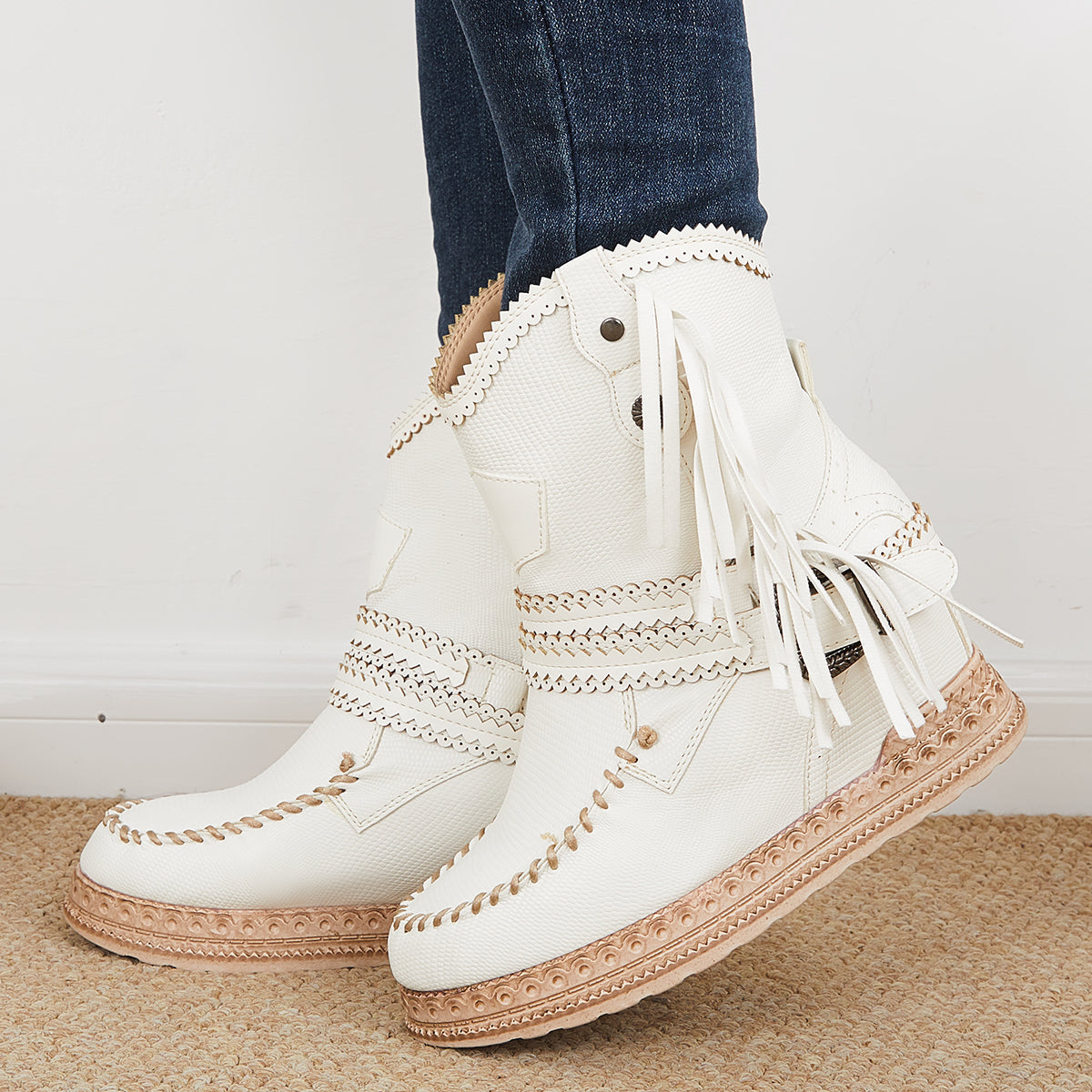 Otilia | Custom-made orthopedic casual boots.