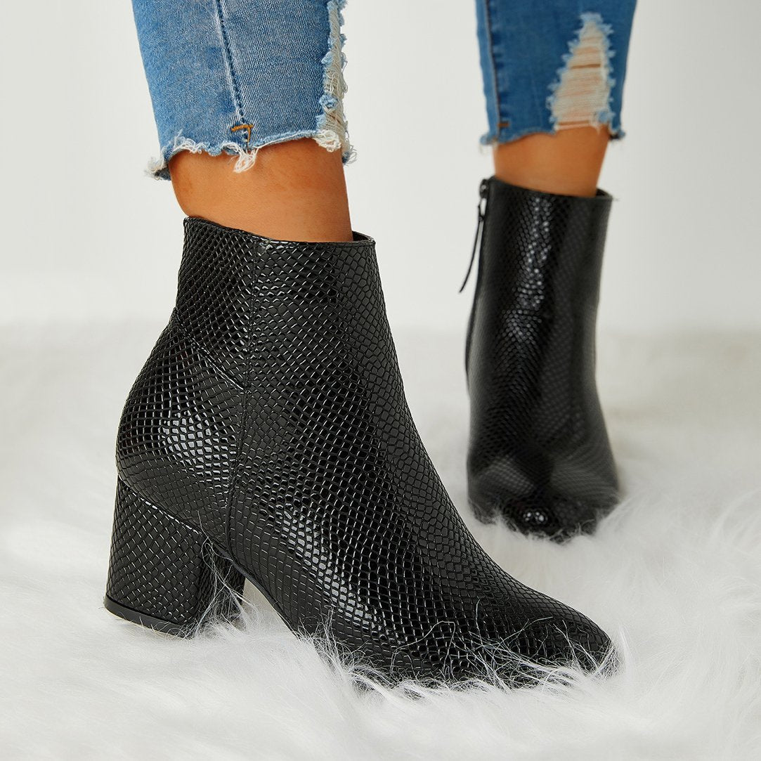 Zenaida | Comfortable and versatile orthopedic boots