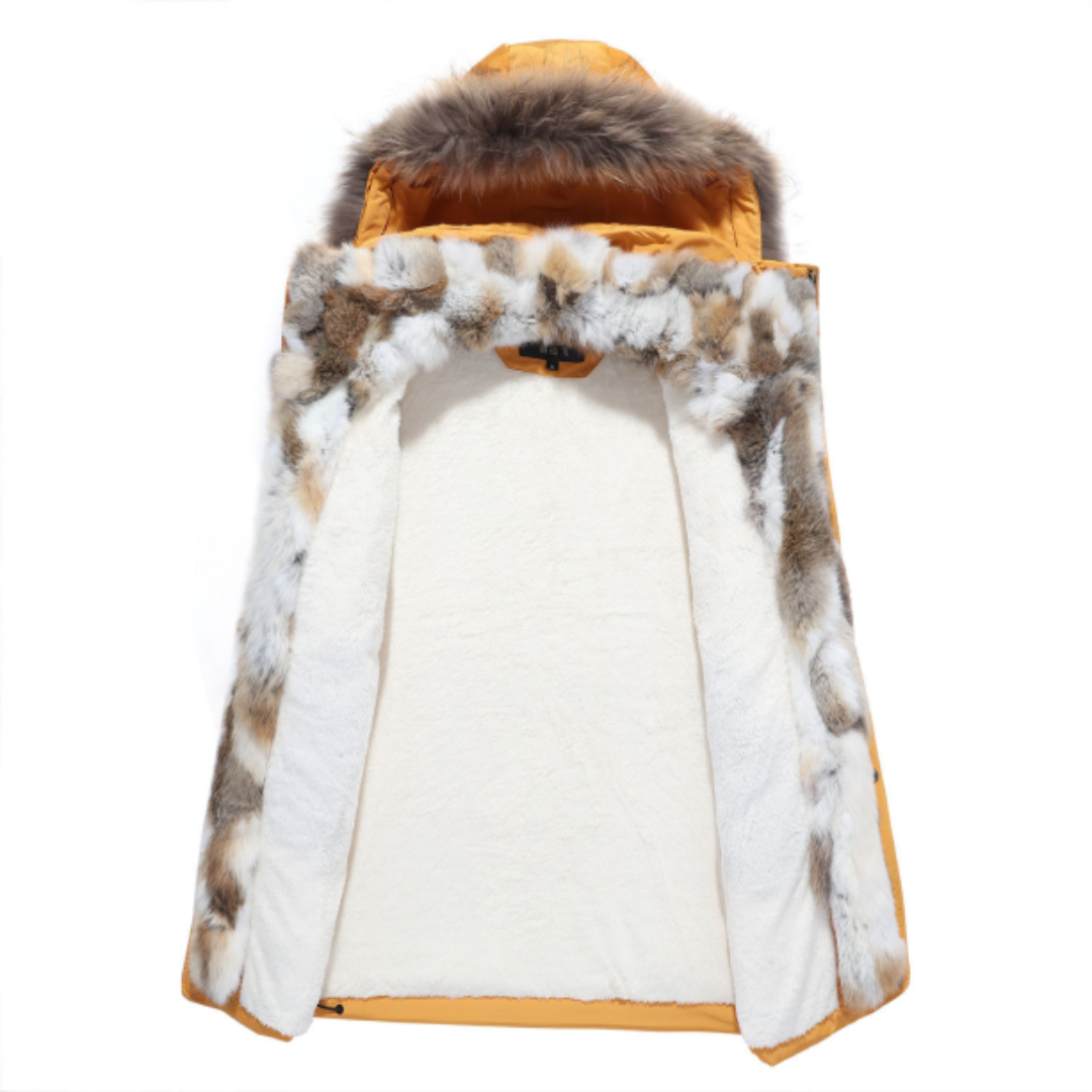Janeth| Effortless and chic winter garment