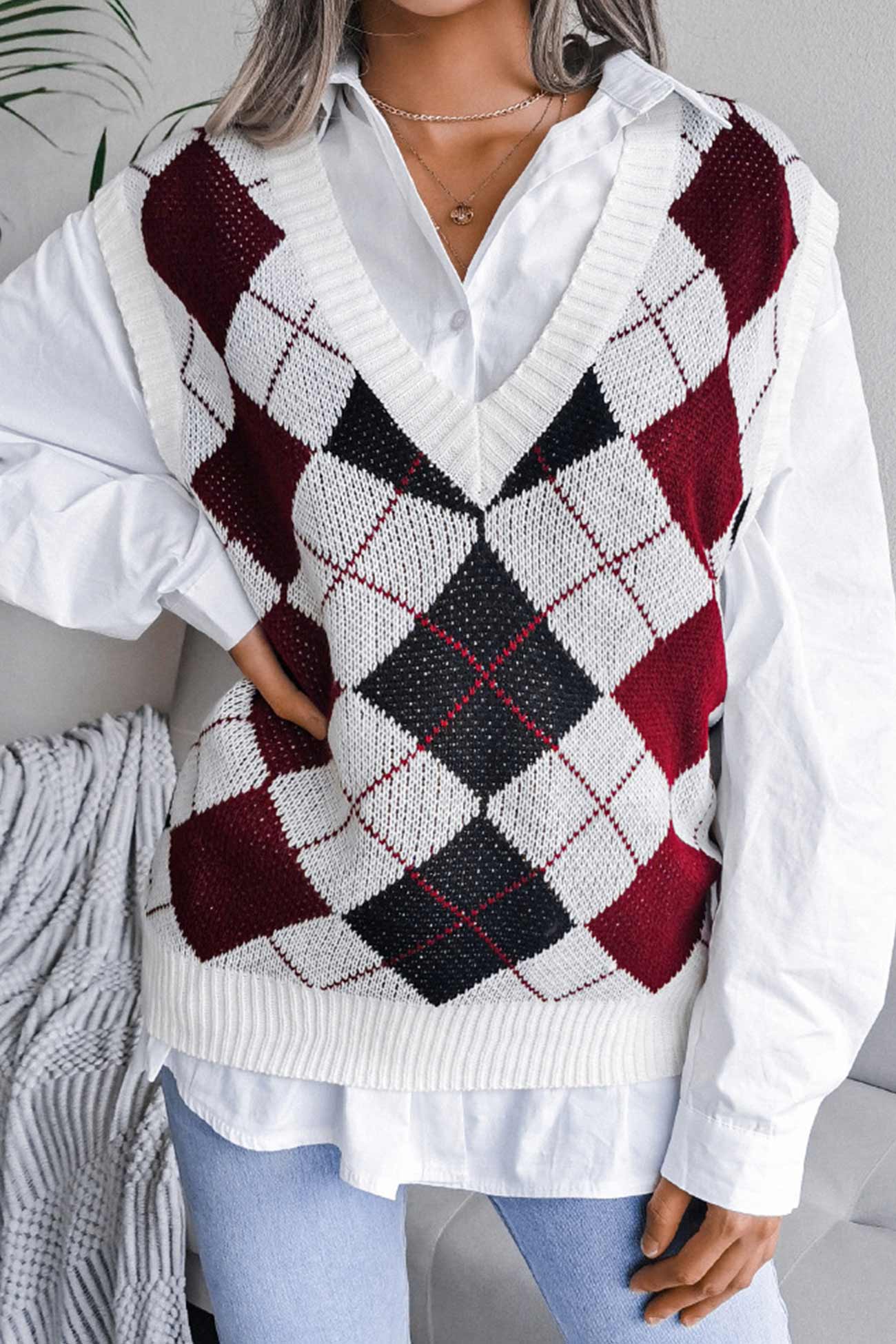 Milena | Checked knit tank top with V-neck